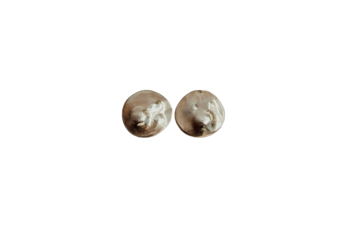 Inez Studs