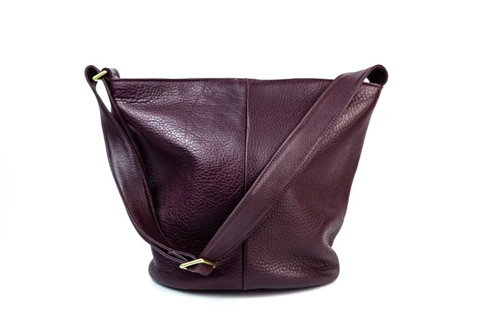 PLUM LEATHER BUCKET BAG