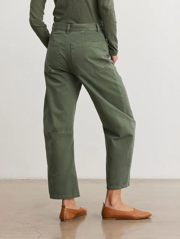 Brylie Curved Knee Pant in Rock