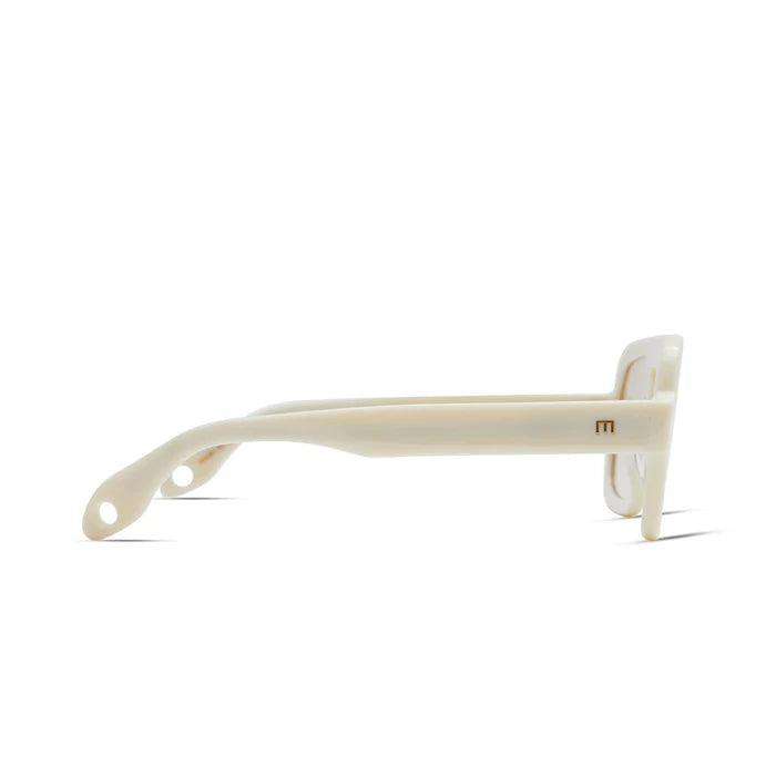 Jane in ivory white